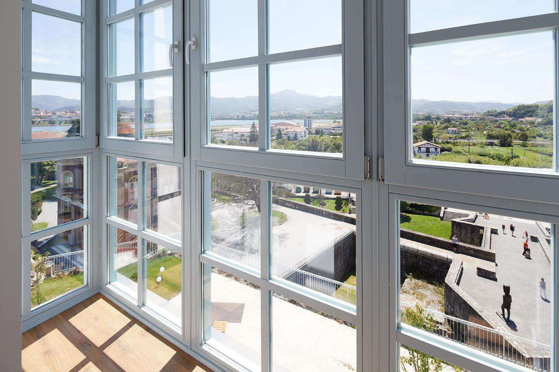 H Suite3B By Smiling Rentals ออนดารีเบีย ภายนอก รูปภาพ